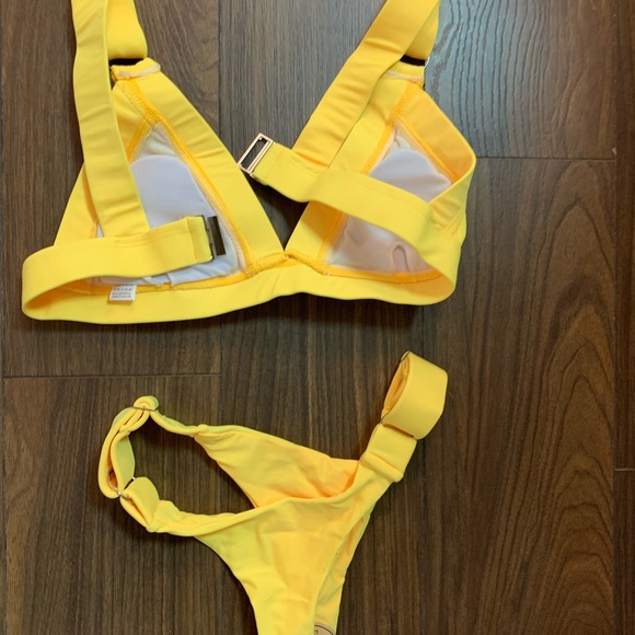 Final price drop ⭐️BNWT 2 piece thong bikini set⭐️ - Picture 2 of 2